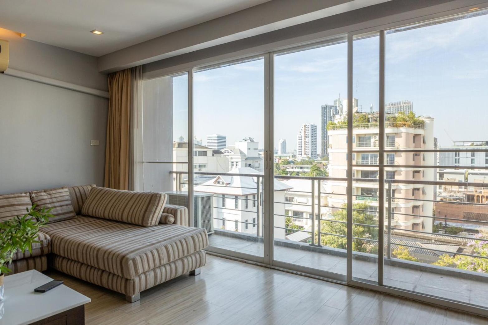 P Villa Lamoon Thonglor Bangkok Extérieur photo