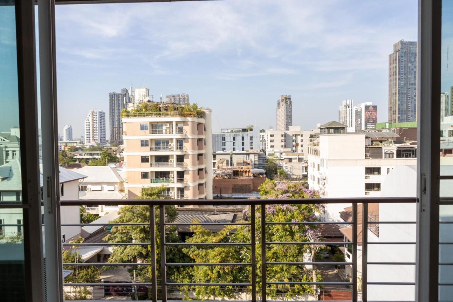 P Villa Lamoon Thonglor Bangkok Extérieur photo