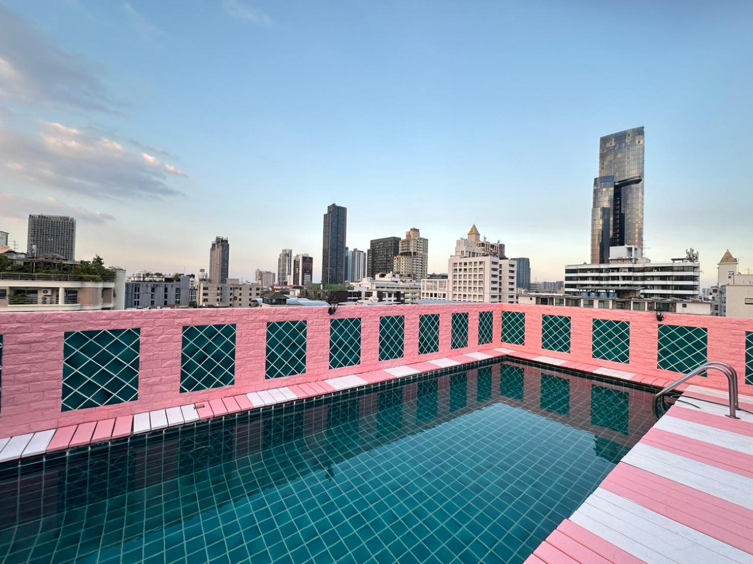 P Villa Lamoon Thonglor Bangkok Extérieur photo